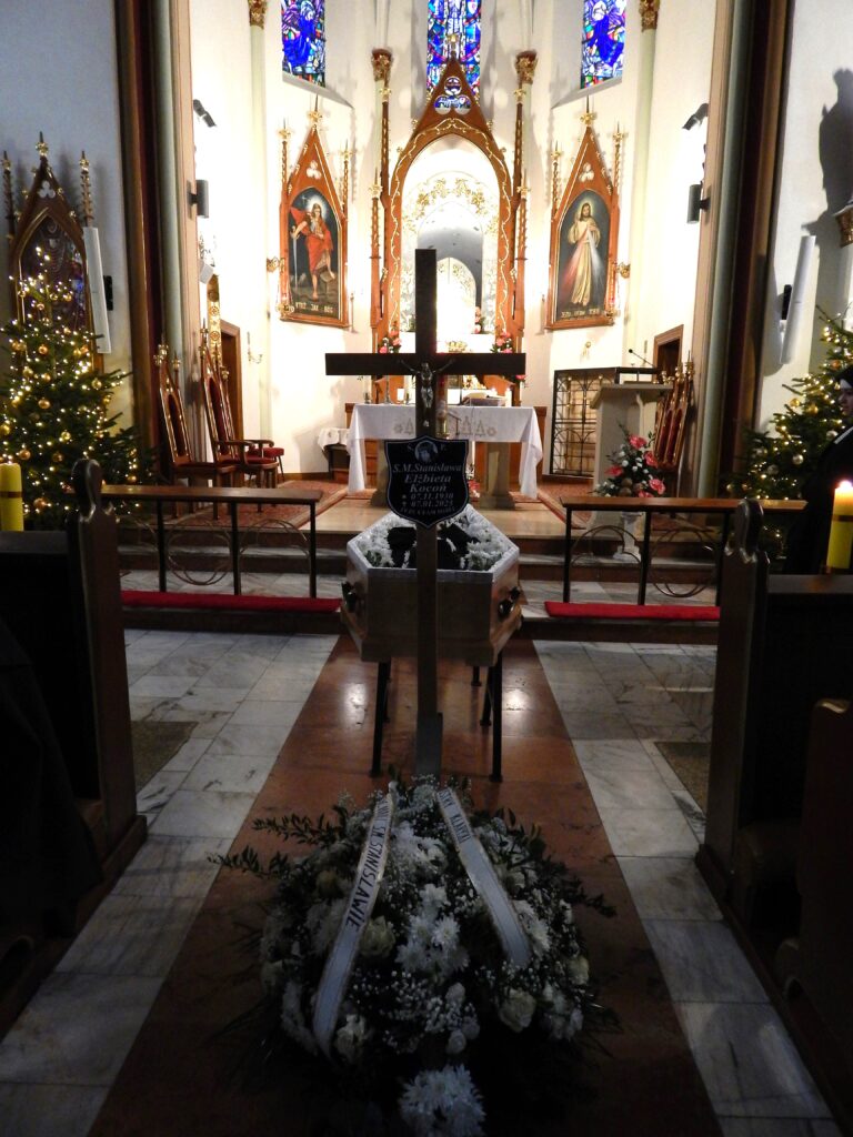 Siostra nie umarła, Siostra wstępuje do życia