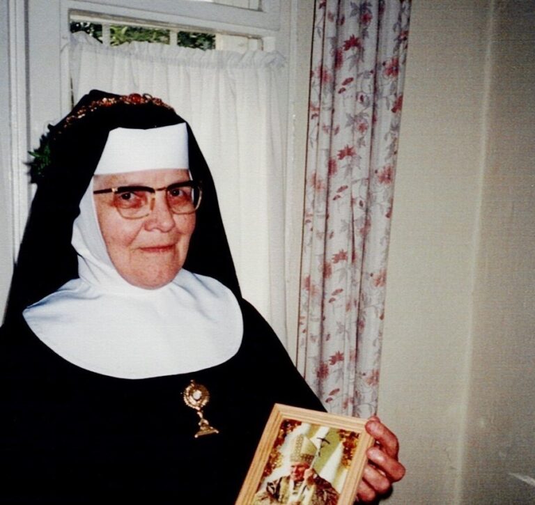Śp. S. M. Stanisława – wezwana na wieczystą adorację